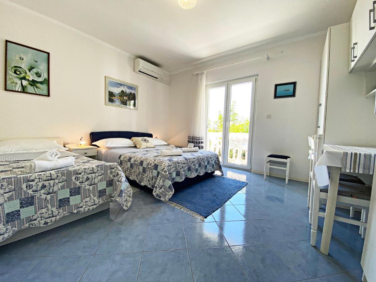Apartments And Rooms Katarina Zivogosce Luaran gambar